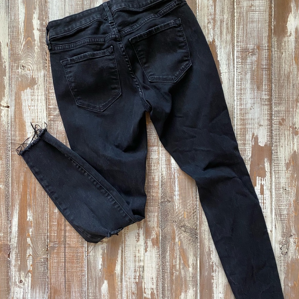 Old navy black petite rock star skinny jeans